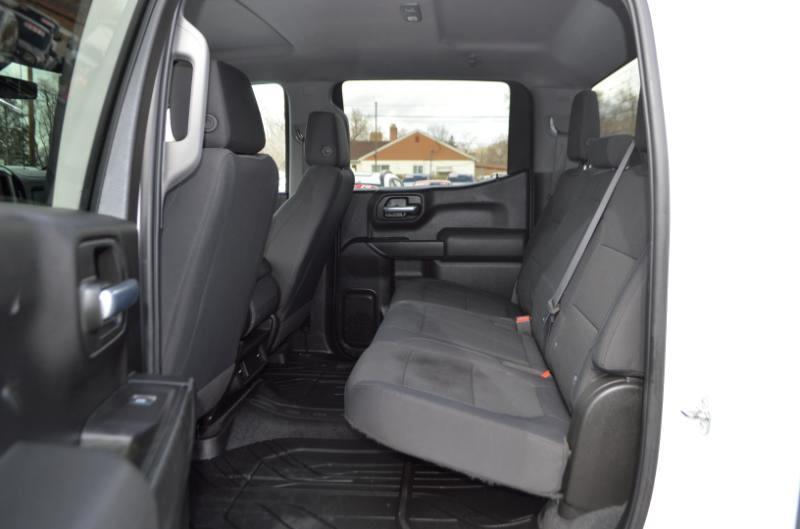 Chevrolet Silverado 1500 Custom Trail Boss Crew Cab Short Box 4WD 2020