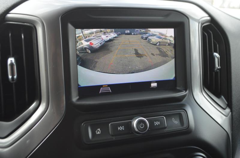 Chevrolet Silverado 1500 Custom Trail Boss Crew Cab Short Box 4WD 2020