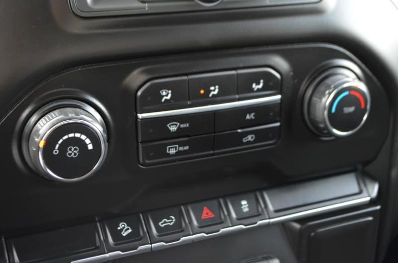 Chevrolet Silverado 1500 Custom Trail Boss Crew Cab Short Box 4WD 2020