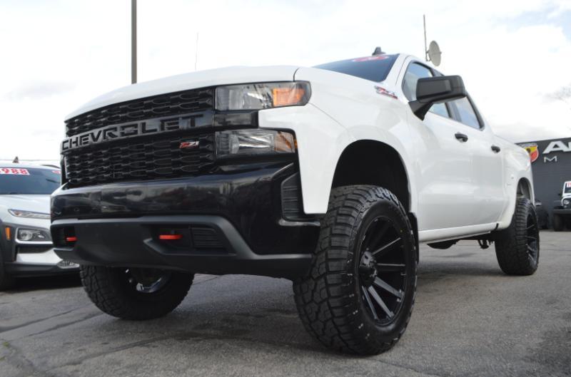 Chevrolet Silverado 1500 Custom Trail Boss Crew Cab Short Box 4WD 2020