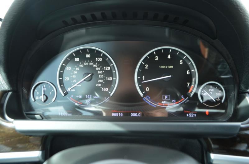 BMW 6-Series 650xi Coupe 2013