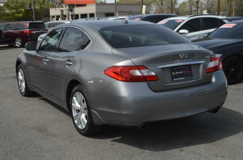 Infiniti M M37x 2011