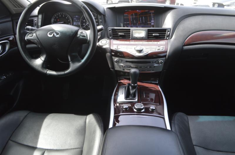 Infiniti M M37x 2011