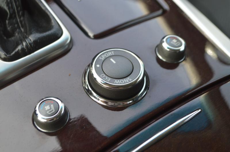 Infiniti M M37x 2011