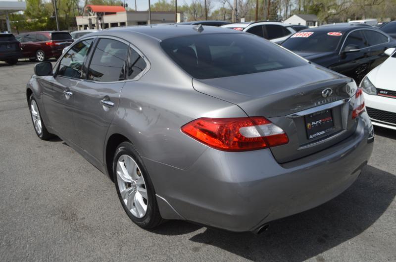 Infiniti M M37x 2011