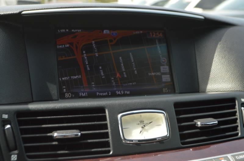 Infiniti M M37x 2011