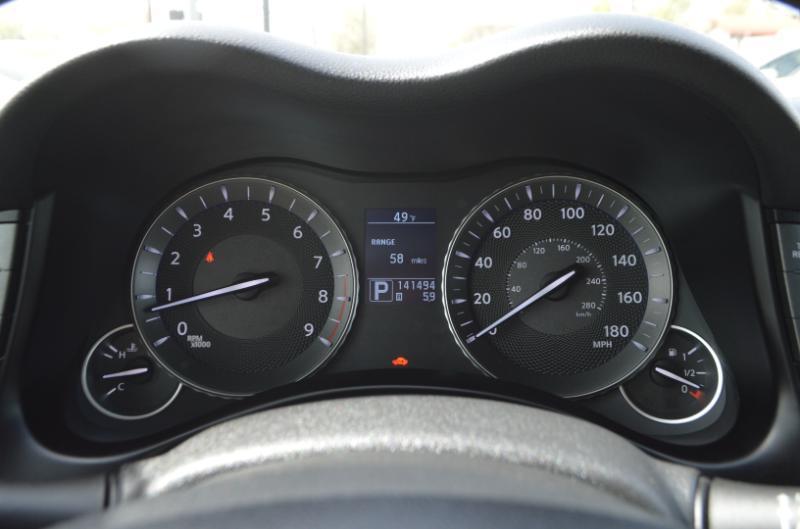 Infiniti M M37x 2011