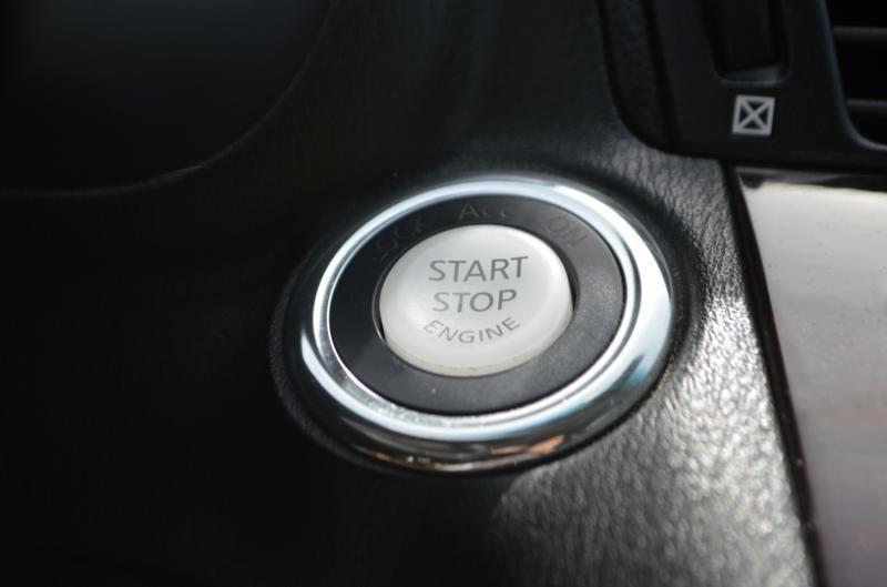 Infiniti M M37x 2011