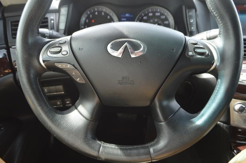 Infiniti M M37x 2011