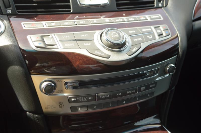 Infiniti M M37x 2011