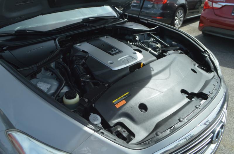 Infiniti M M37x 2011