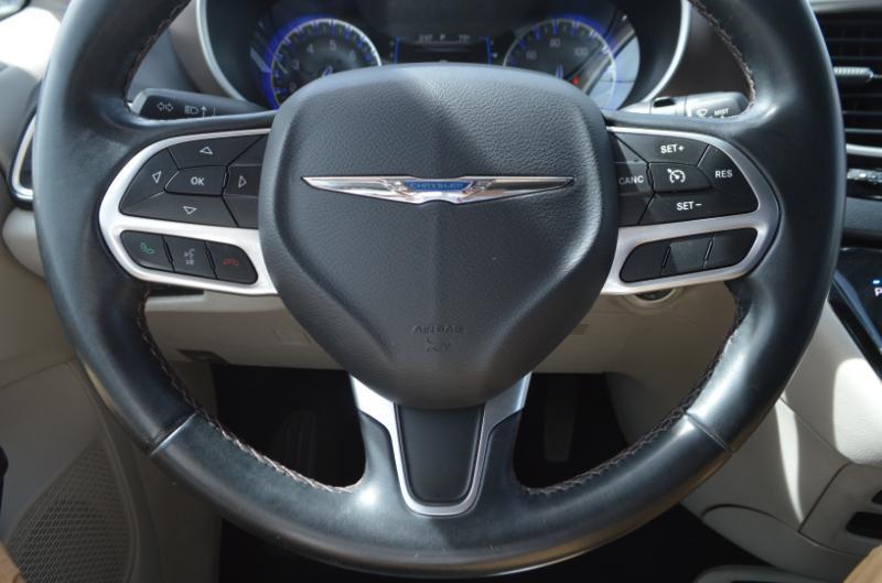 Chrysler Pacifica Touring-L 2017