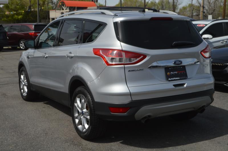 Ford Escape Titanium 4WD 2015