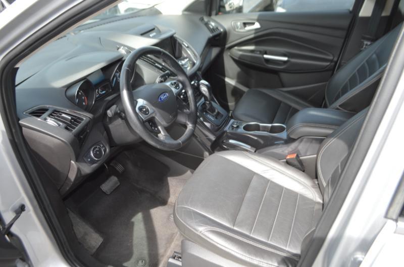 Ford Escape Titanium 4WD 2015