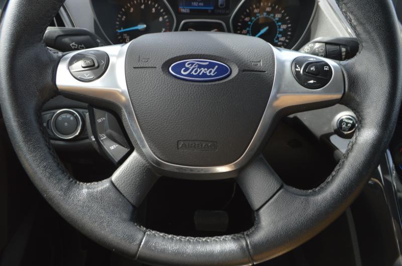 Ford Escape Titanium 4WD 2015