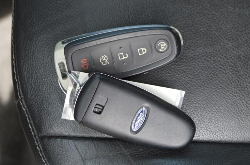 Ford Escape Titanium 4WD 2015