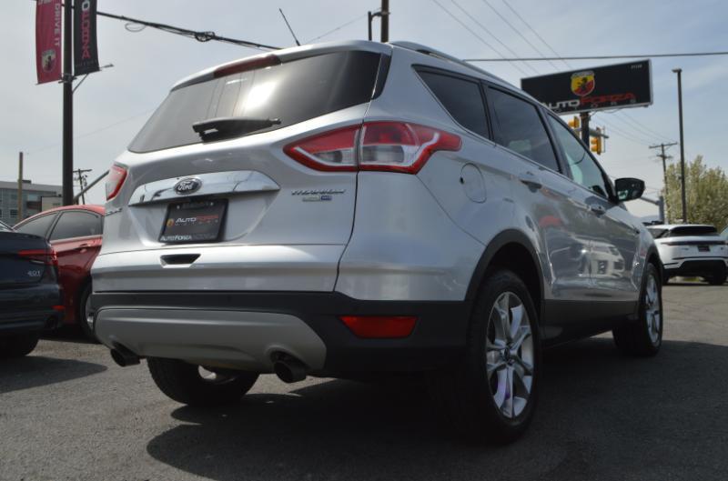 Ford Escape Titanium 4WD 2015