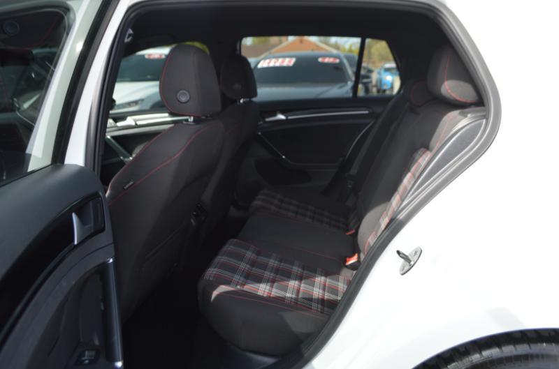 Volkswagen GTI  2015