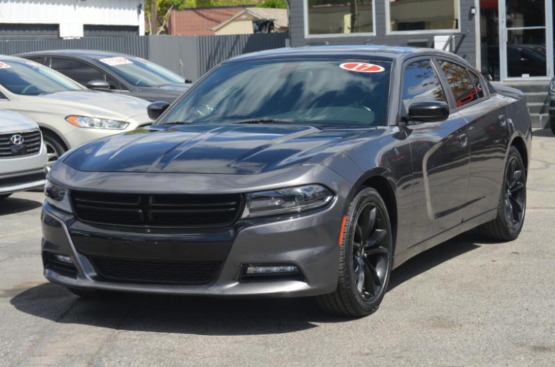 Dodge Charger SXT 2017
