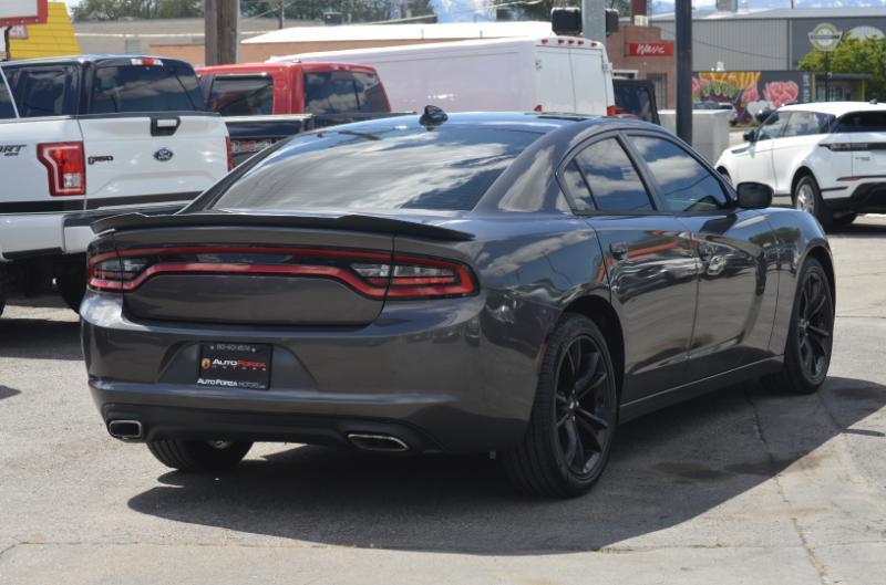 Dodge Charger SXT 2017