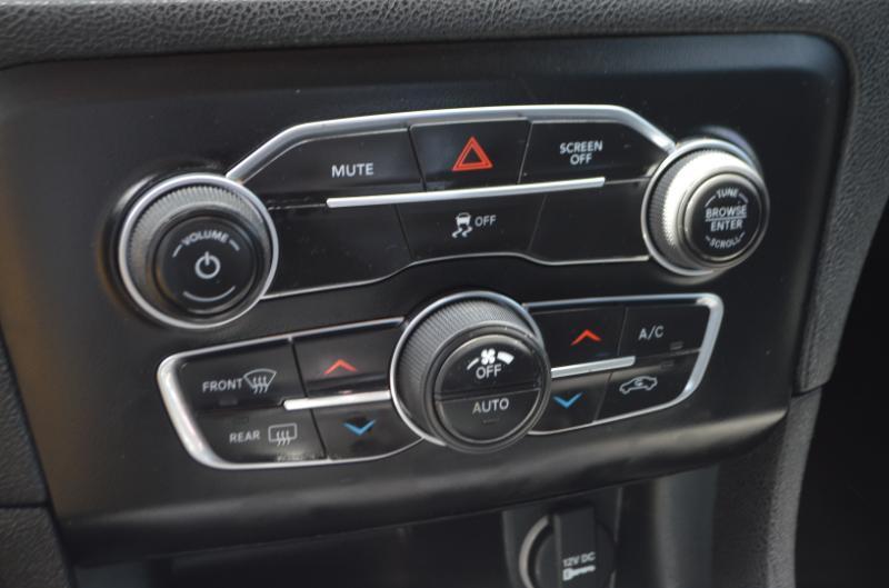 Dodge Charger SXT 2017