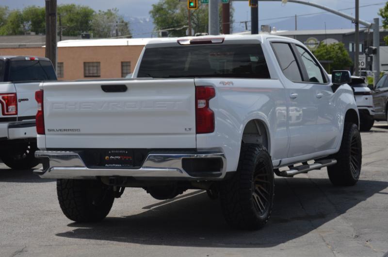 Chevrolet Silverado 1500 LT Crew Cab 4WD 2023