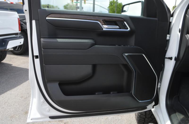 Chevrolet Silverado 1500 LT Crew Cab 4WD 2023