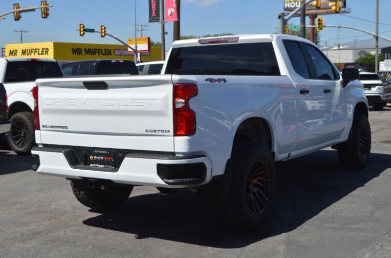 Chevrolet Silverado 1500 Custom Double Cab 4WD 2021