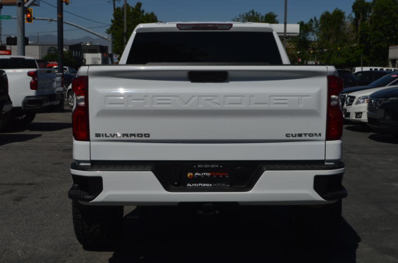 Chevrolet Silverado 1500 Custom Double Cab 4WD 2021