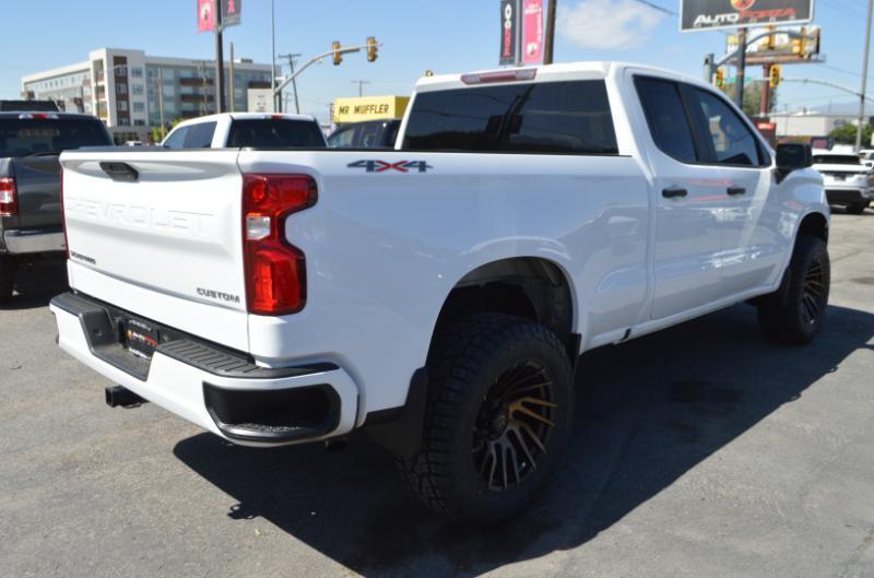 Chevrolet Silverado 1500 Custom Double Cab 4WD 2021