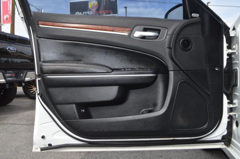 Chrysler 300 Limited 2012