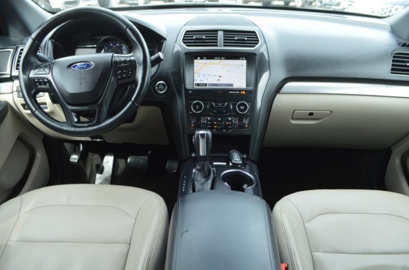 Ford Explorer XLT 4WD 2018