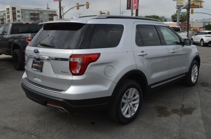 Ford Explorer XLT 4WD 2018