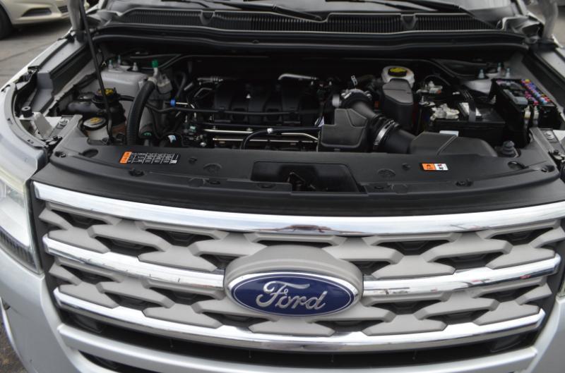 Ford Explorer XLT 4WD 2018