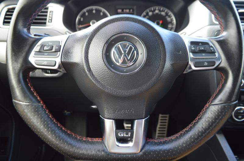 Volkswagen Jetta 2.0T GLI 2013