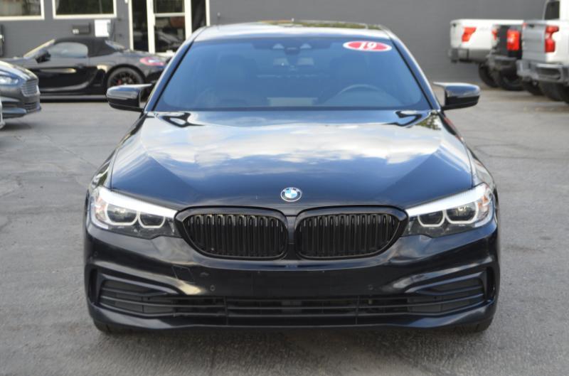 BMW 5-Series  2019