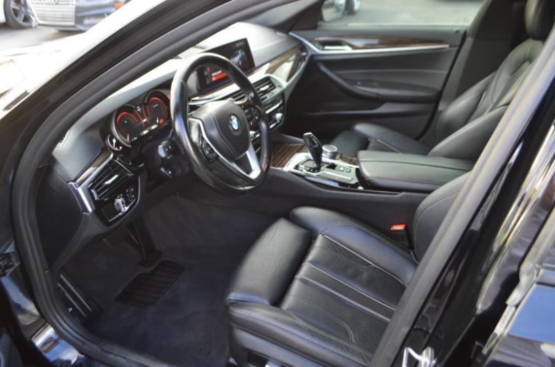 BMW 5-Series  2019