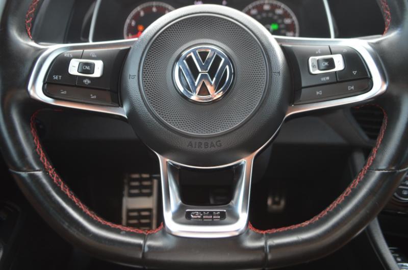 Volkswagen Jetta GLI S 7A 2020