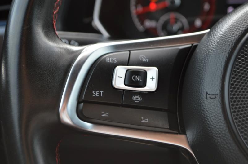 Volkswagen Jetta GLI S 7A 2020
