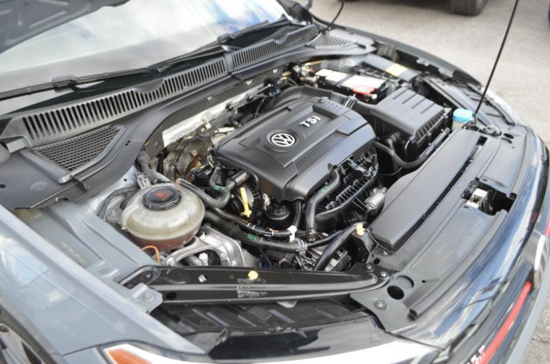 Volkswagen Jetta GLI S 7A 2020
