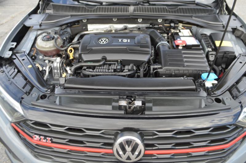 Volkswagen Jetta GLI S 7A 2020