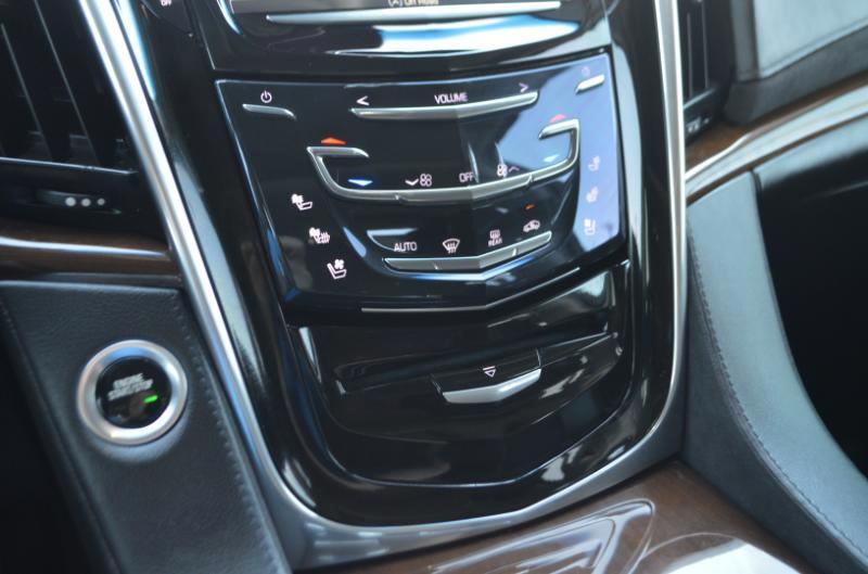 Cadillac Escalade Luxury 4WD 2019