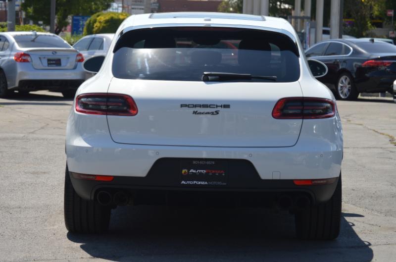 Porsche Macan S 2016