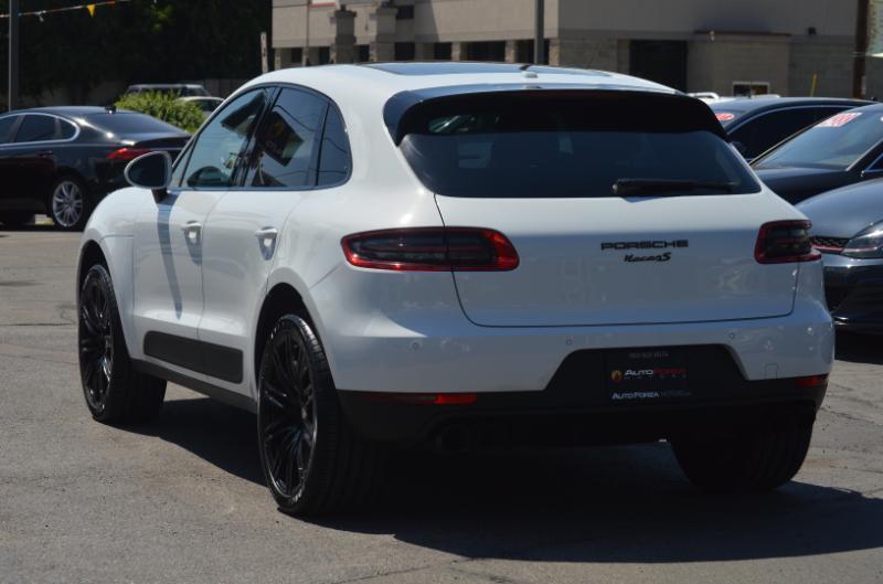 Porsche Macan S 2016