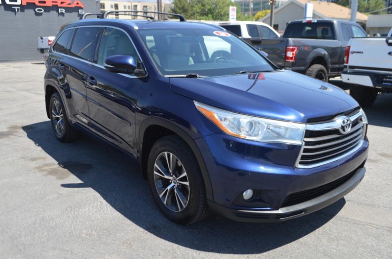 Toyota Highlander XLE AWD V6 2016