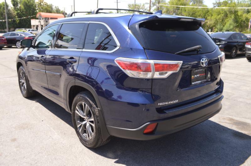 Toyota Highlander XLE AWD V6 2016