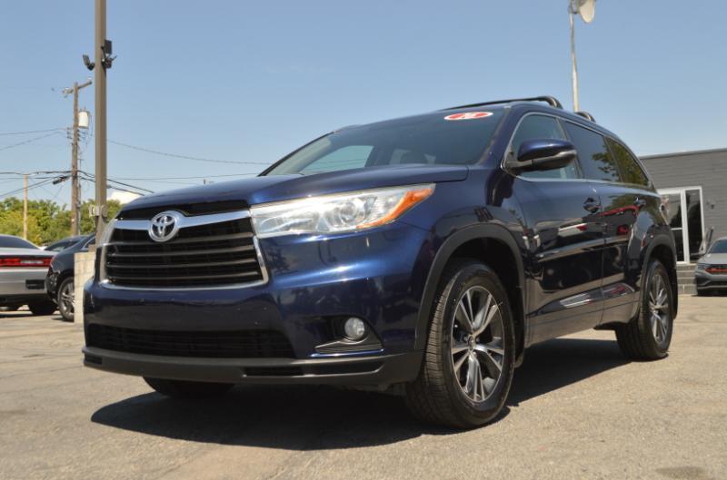 Toyota Highlander XLE AWD V6 2016