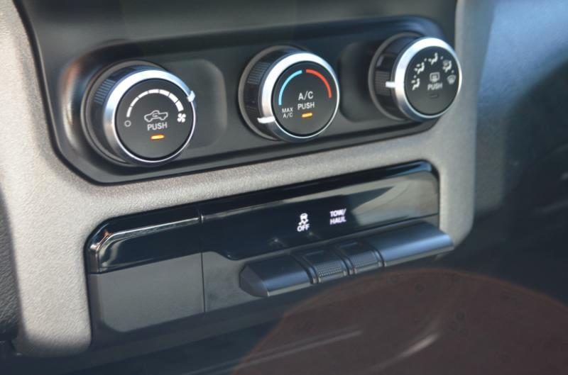 RAM 2500 Tradesman Crew Cab SWB 4WD 2021
