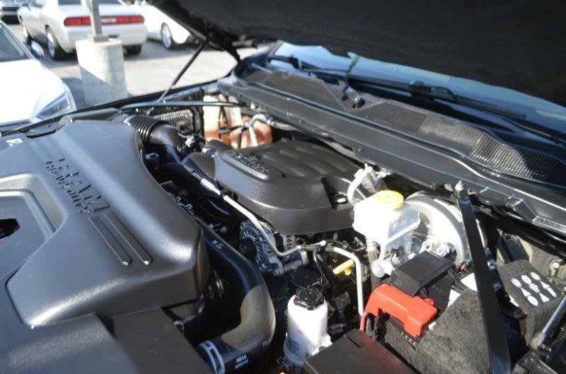 RAM 2500 Tradesman Crew Cab SWB 4WD 2021