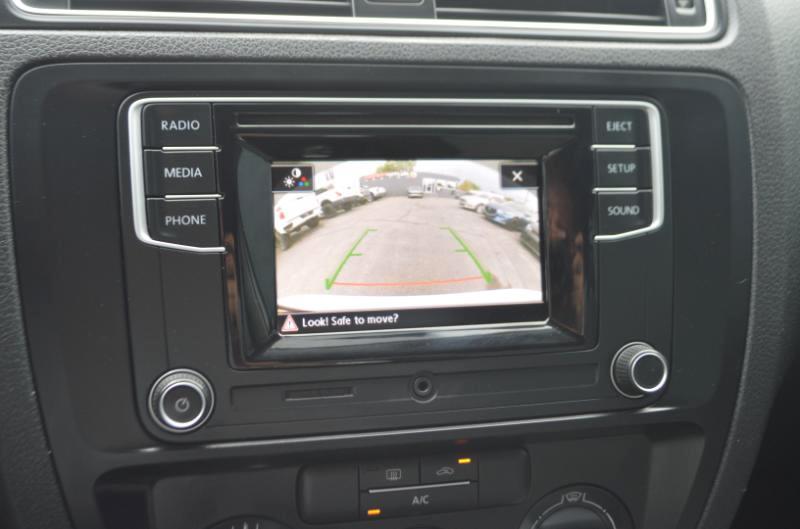 Volkswagen Jetta  2017